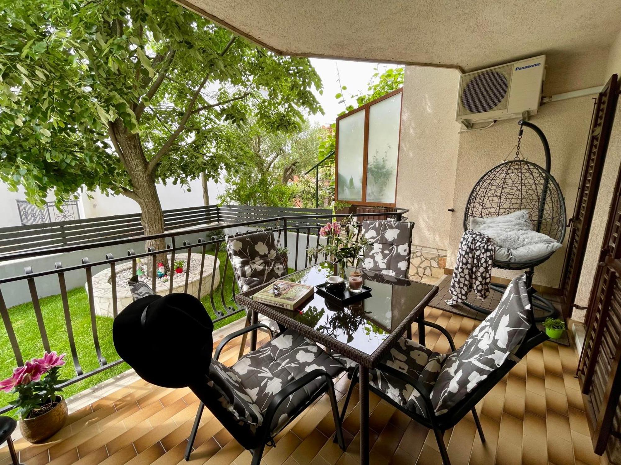 Apartment Adri Ровин Екстериор снимка