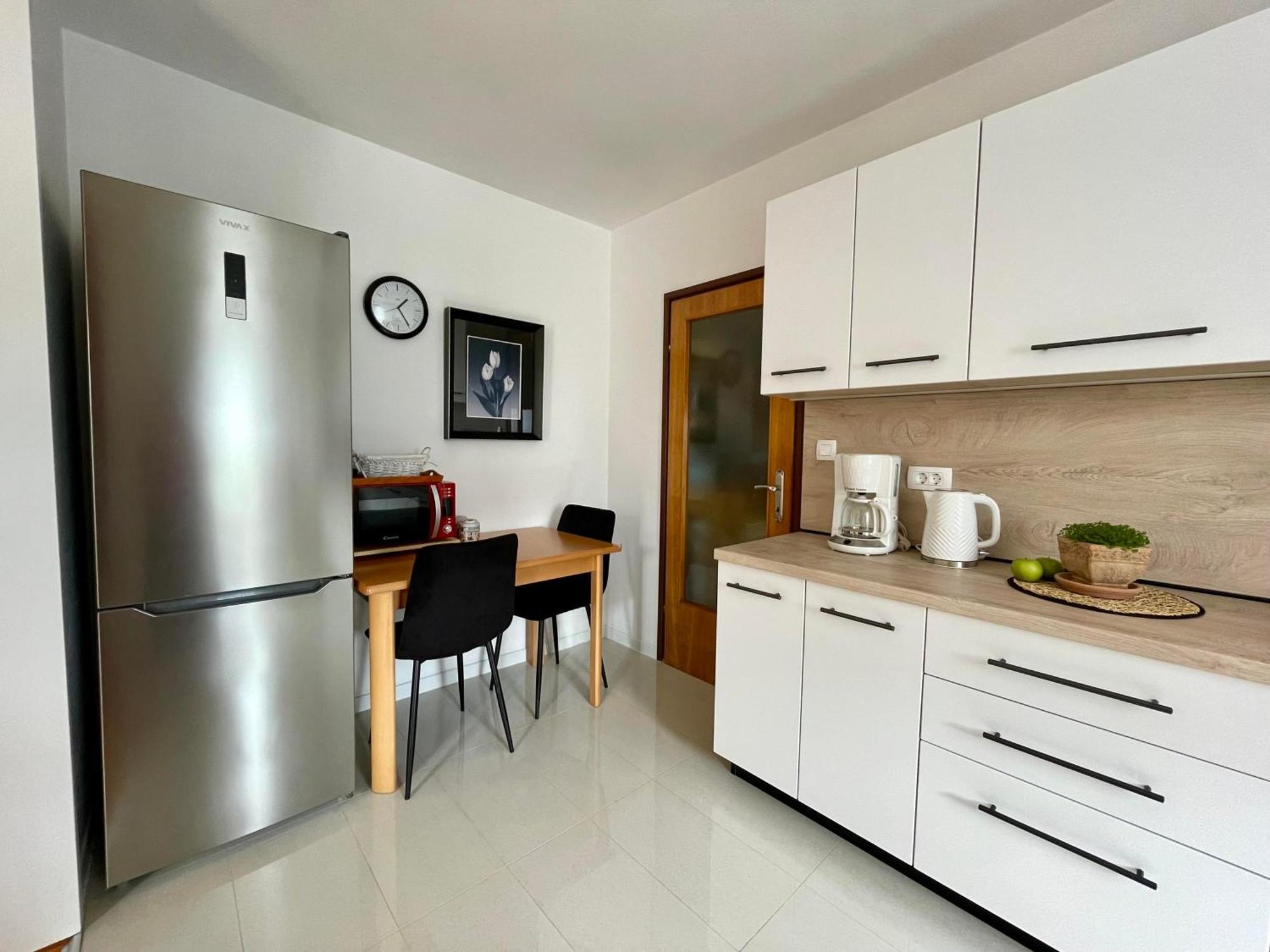 Apartment Adri Ровин Екстериор снимка